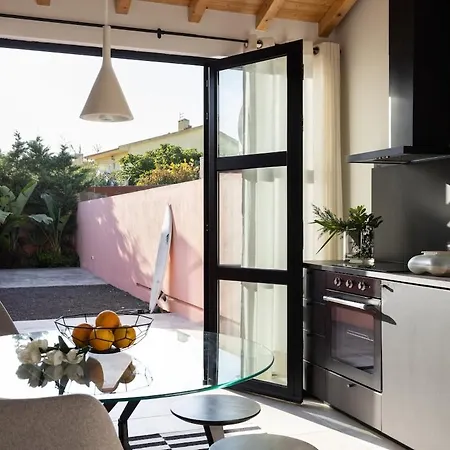 Filete, Design House In Peniche's Old Town Feriehus Peniche